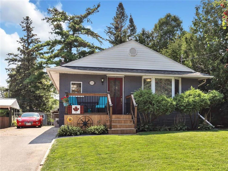 1388 Royal Drive, Burlington, ON, L7P 2G9
