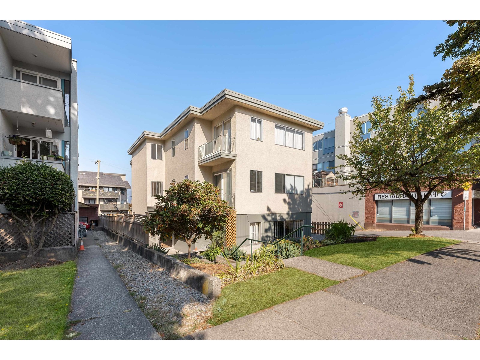 137 East 16th Avenue, Vancouver, BC, V5T 2T3