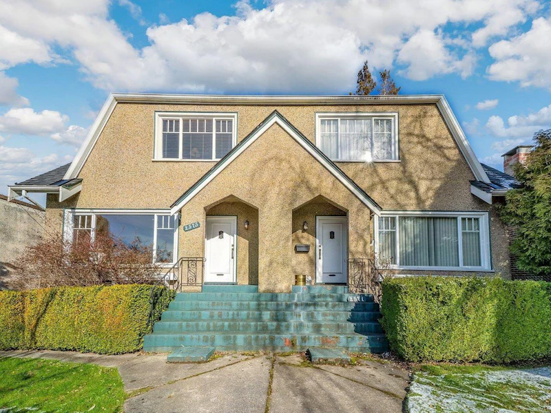 2571 W 16th Avenue, Vancouver BC V6K 3B9