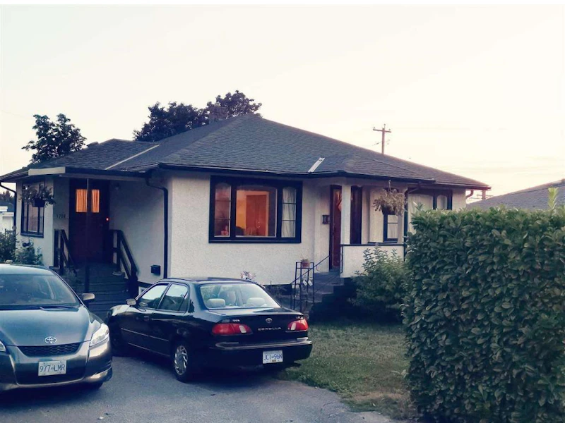 1708 Brunette Avenue, Coquitlam BC V3K 1H2