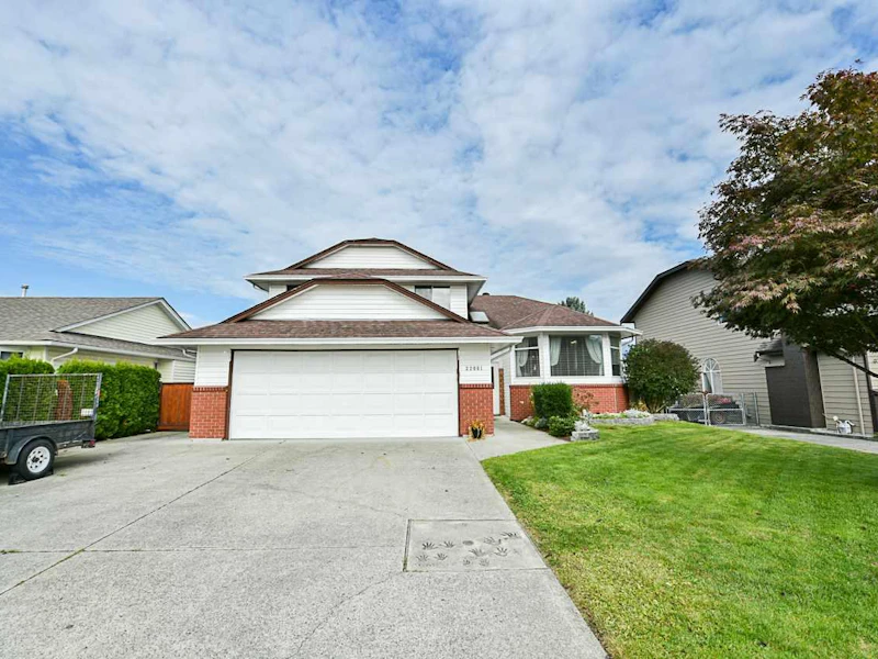 22081 126th Avenue, Maple Ridge BC V2X 0V7
