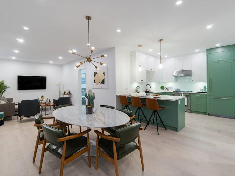 2047 W 15th Avenue, Vancouver BC