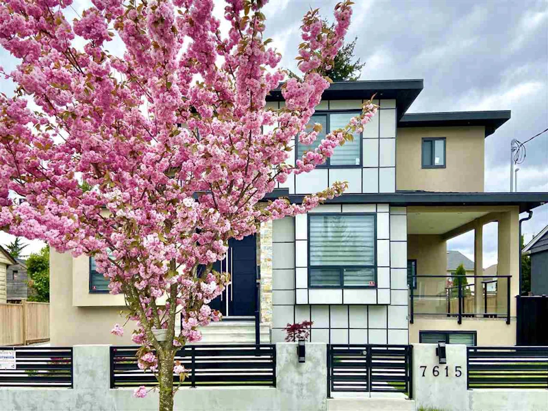 7615 16th Avenue, Burnaby BC V3N 1P5