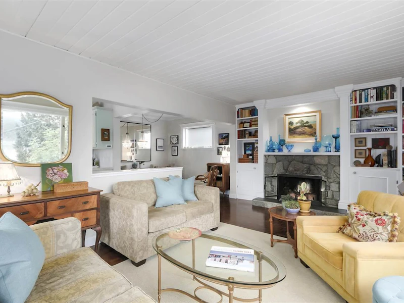 2679 Panorama Drive, North Vancouver BC V7G 1V7