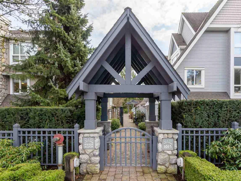6 - 1015 Lynn Valley Road, North Vancouver BC V7J 1Z6