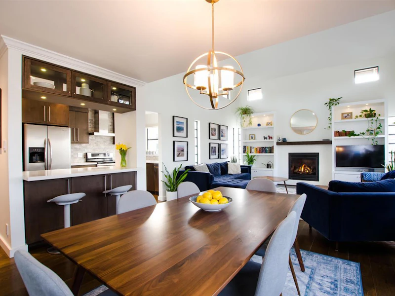 401 - 3788 W 8th Avenue, Vancouver BC V6R 1Z3