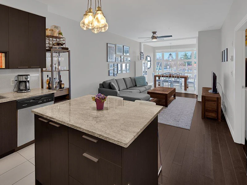 305 - 707 E 20th Avenue, Vancouver BC V5V 0B3