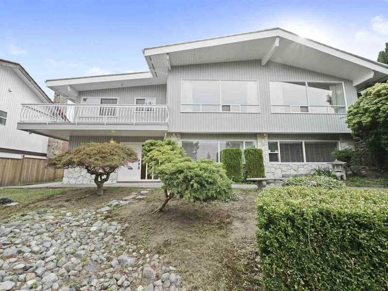 6170 Lakeview Avenue, Burnaby BC V5E 2P2