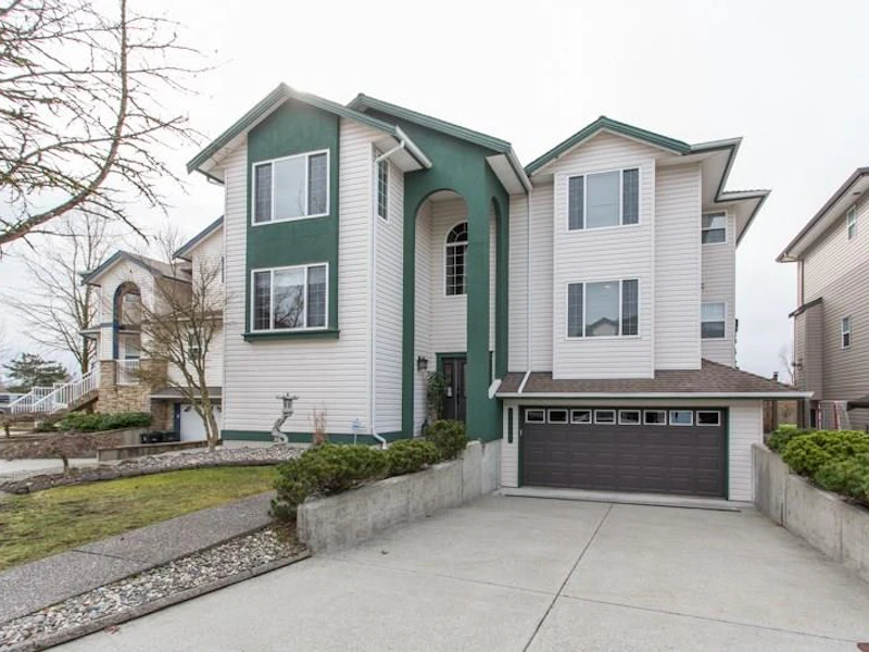 19730 Joyner Place, Pitt Meadows BC V3Y 2S3