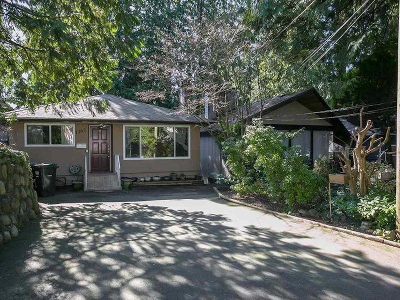 1147 Clements Avenue, North Vancouver BC V7R 2L3