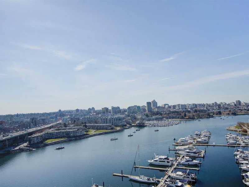1907 - 1033 Marinaside Crescent, Vancouver BC V6Z 3A3