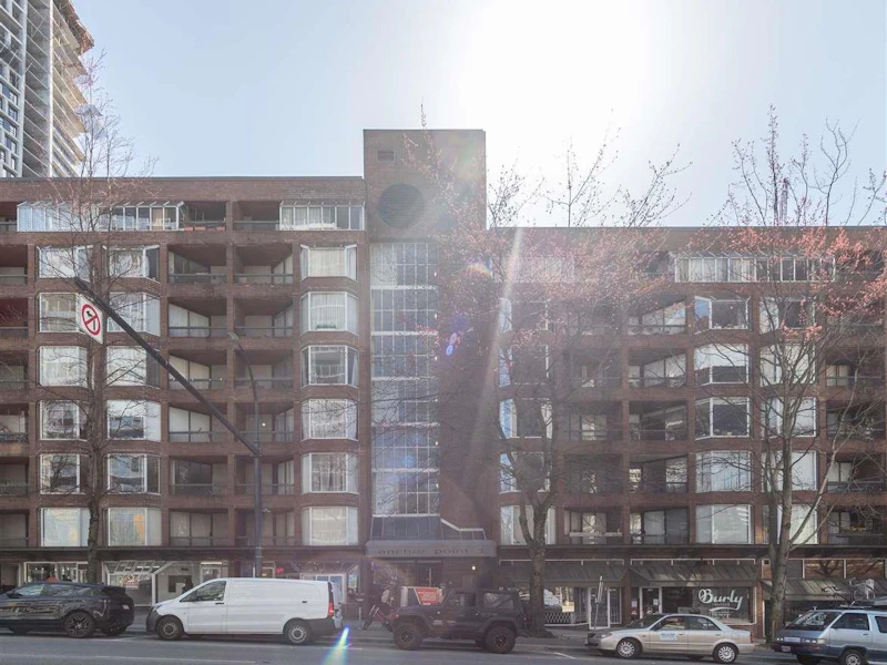 401 - 1330 Burrard Street, Vancouver BC V6Z 2B8