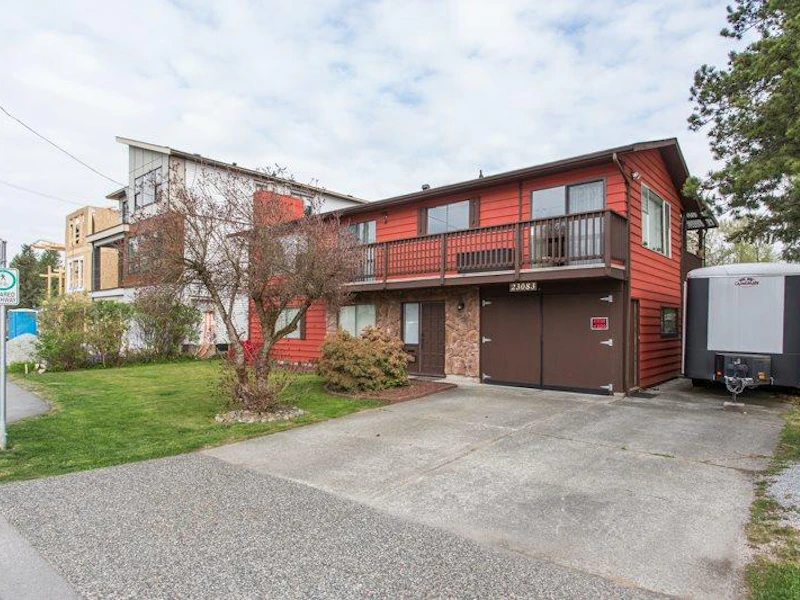 23083 117th Avenue, Maple Ridge BC V2X 2K3