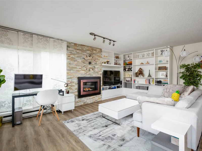 101 - 1315 W 7th Avenue, Vancouver BC V6H 1B8