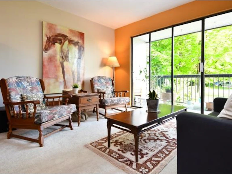 206 - 2320 Trinity Street, Vancouver BC V5L 4W7