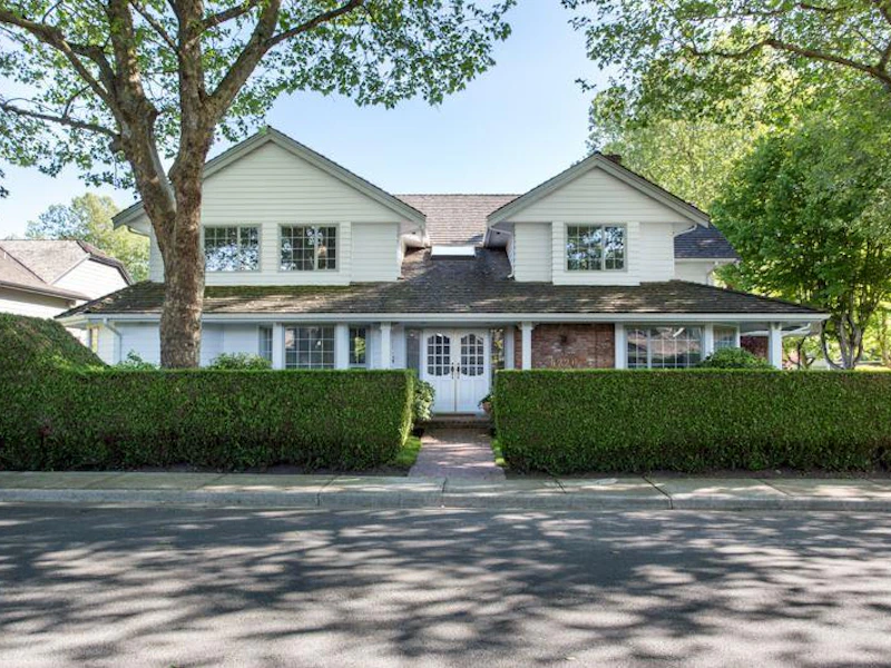 5220 Hummingbird Drive, Richmond BC V7E 5S8