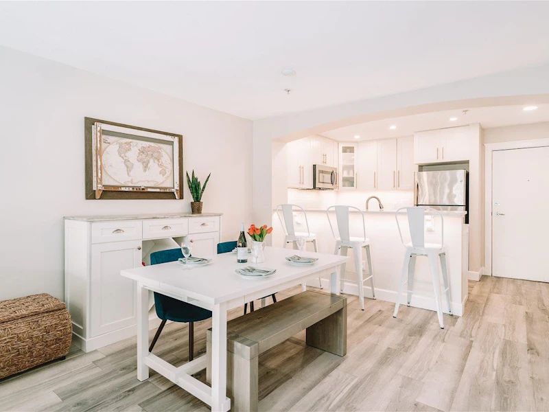 401 - 9098 Halston Court, Burnaby BC V3N 0A6