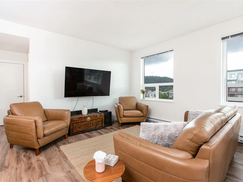 402 - 717 Breslay Street, Coquitlam BC