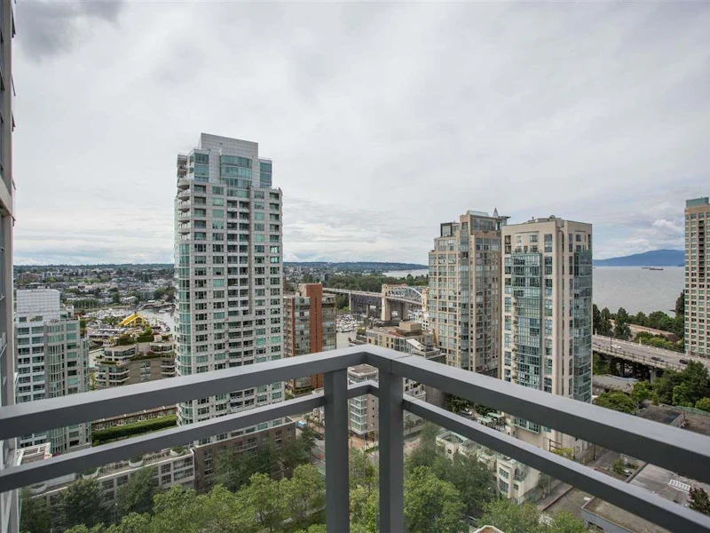 1801 - 1455 Howe Street, Vancouver BC V6Z 1C2