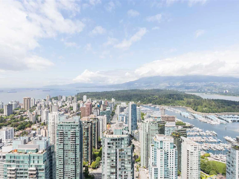 5703 - 1151 W Georgia Street, Vancouver BC V6E 3G4