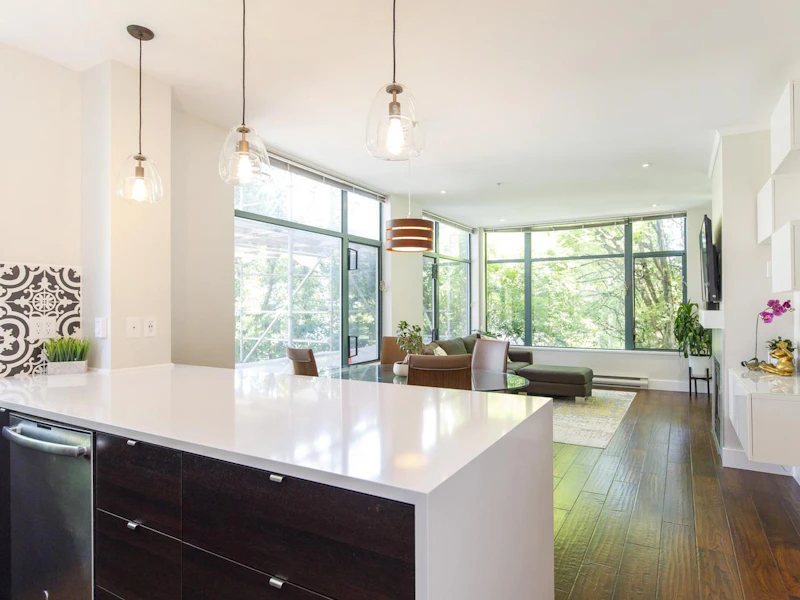 307 - 2028 W 11th Avenue, Vancouver BC V6J 2C9
