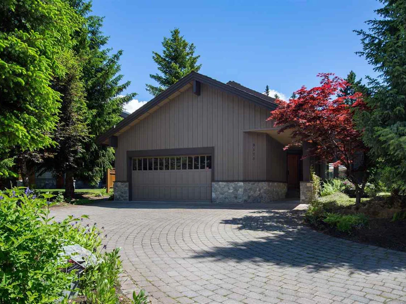8170 Muirfield Crescent, Whistler BC V0N 1B8