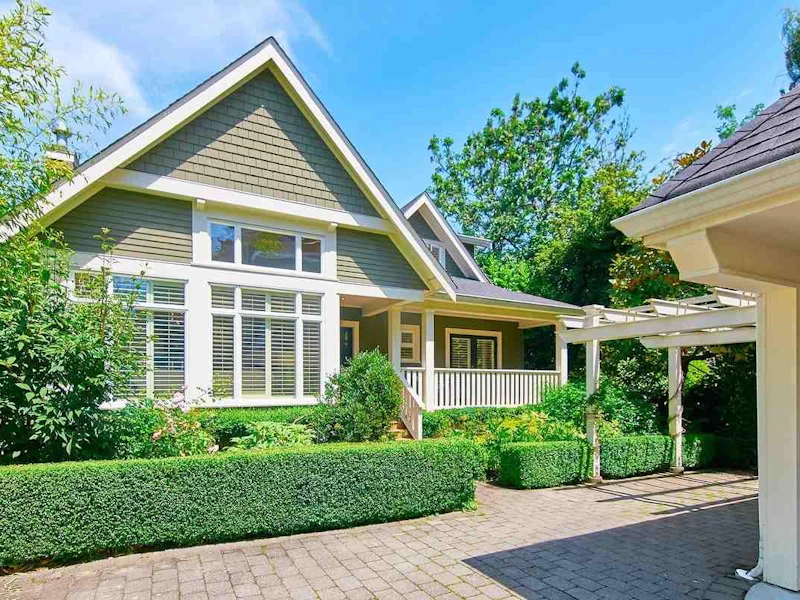 237 W 11th Avenue, Vancouver BC V5Y 1T1