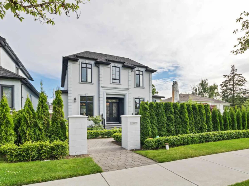 2580 W 16th Avenue, Vancouver BC V6K 3C1