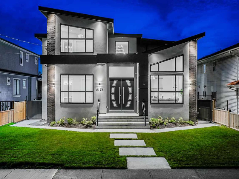 8159 13th Avenue, Burnaby BC V3N 2G3