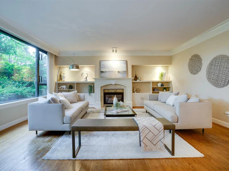 102 - 2238 W 40th Avenue, Vancouver BC V6M 1W6