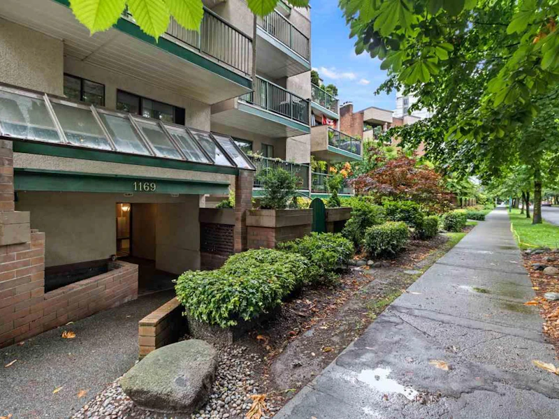 208 - 1169 Nelson Street, Vancouver BC V6E 1J3