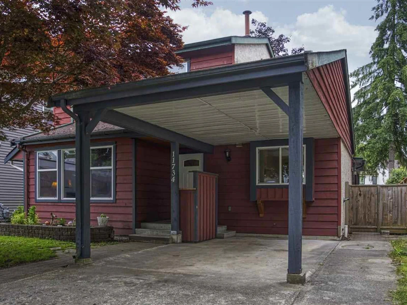 11734 N Wildwood Crescent, Pitt Meadows BC V3Y 1L8