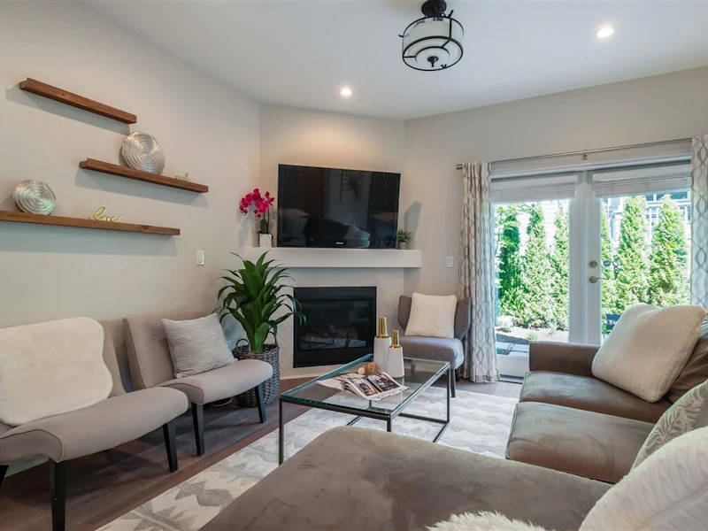 248 E 6th Street, North Vancouver BC