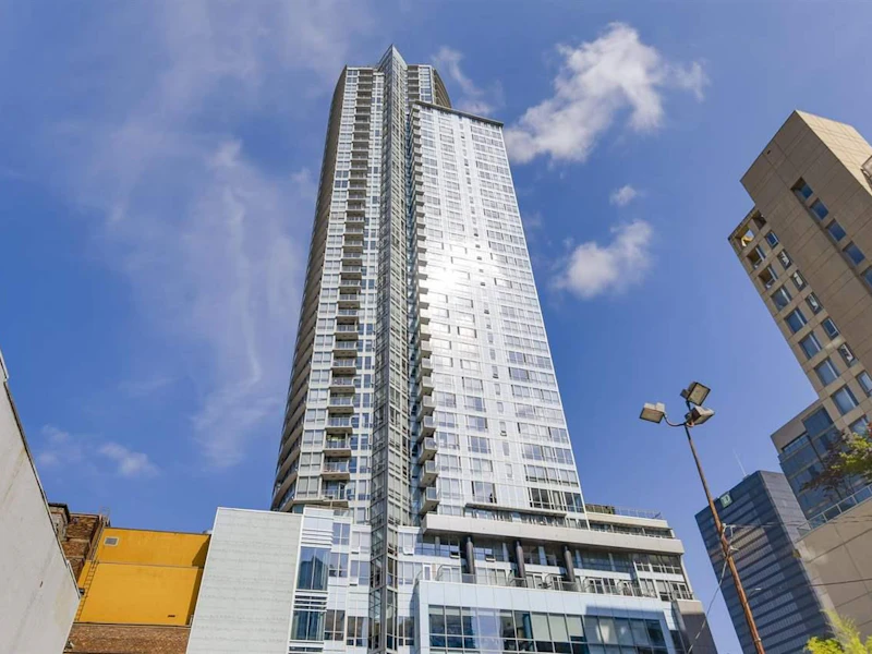 2705 - 833 Seymour Street, Vancouver BC V6B 0G4