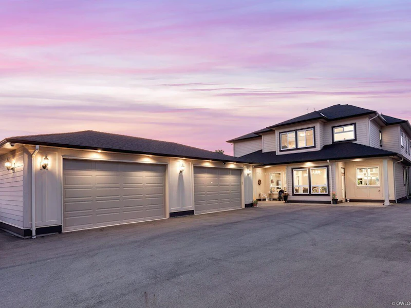 11200 Westminster Highway, Richmond BC V6X 1B3