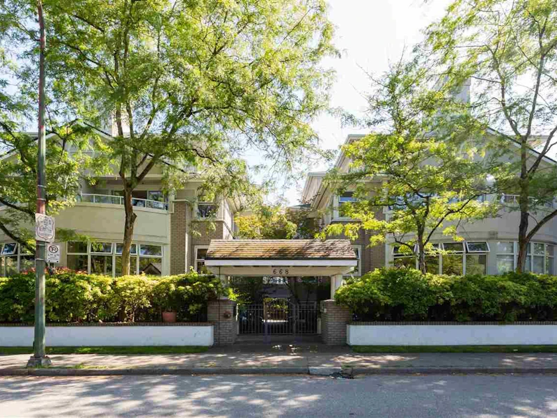 304 - 668 W 16th Avenue, Vancouver BC V5Z 1S6