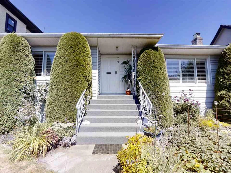 749 W 63rd Avenue, Vancouver BC V6P 2H1