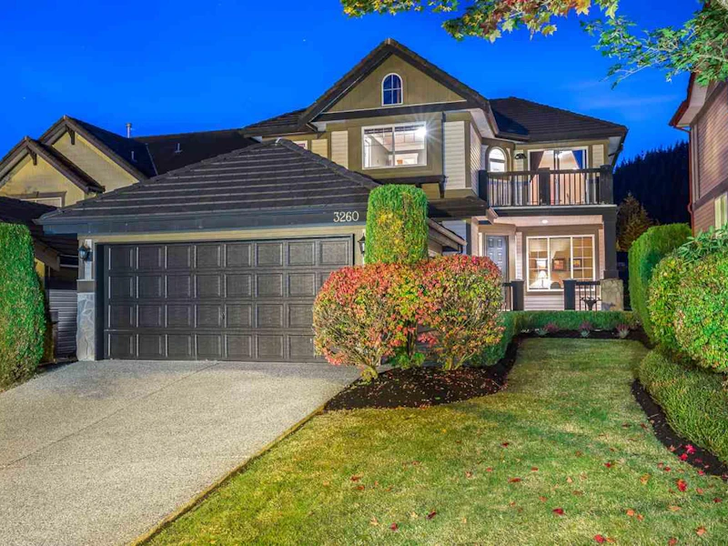 3260 Chartwell Green, Coquitlam BC V3E 3M9