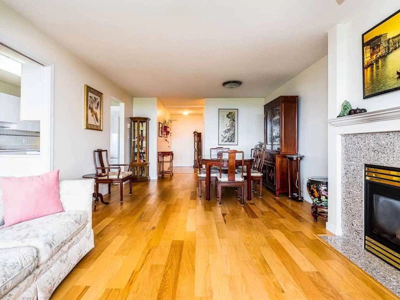 601 - 5899 Wilson Avenue, Burnaby BC V5H 4R9