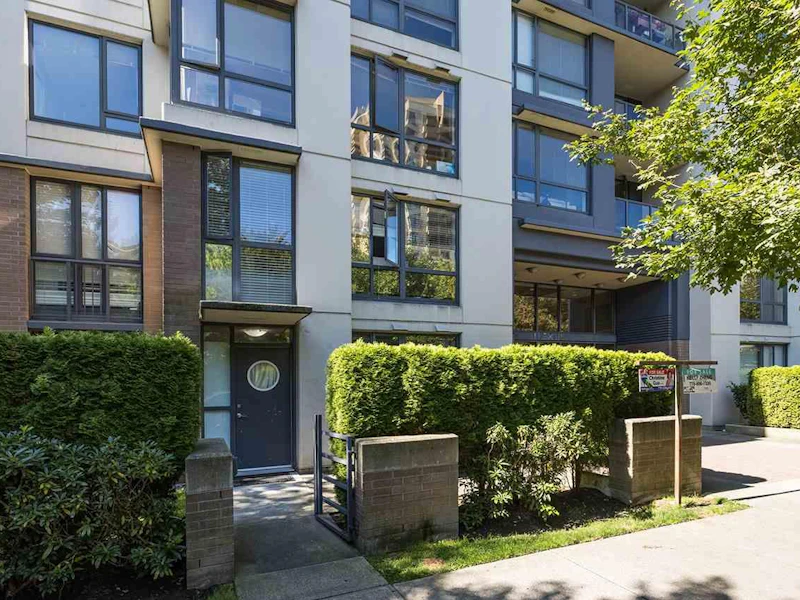 102 - 3588 Crowley Drive, Vancouver BC V5R 6H3