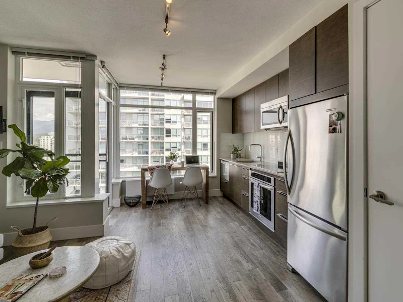 1406 - 111 E 13th Street, North Vancouver BC