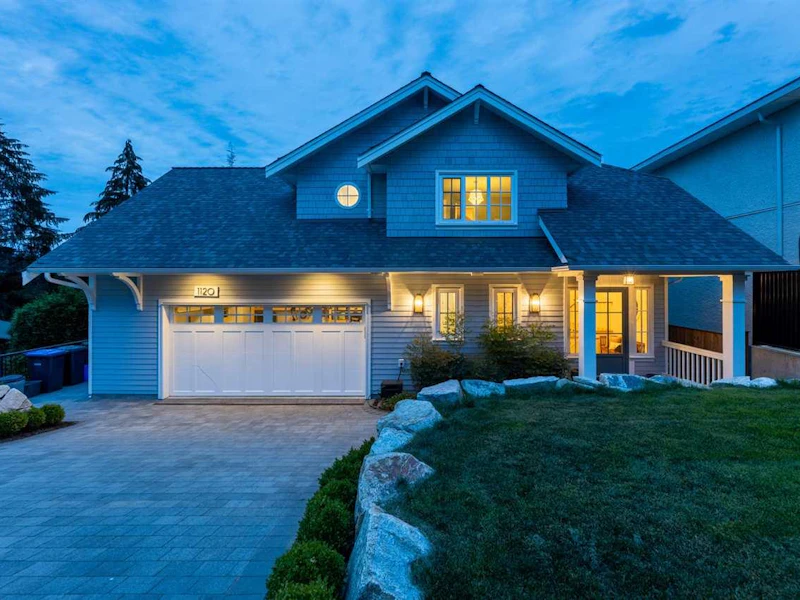1120 Tuxedo Drive, Port Moody BC