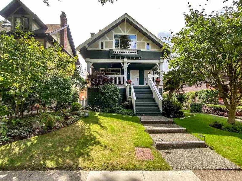 301 - 148 W 11th Avenue, Vancouver BC V5Y 1S7