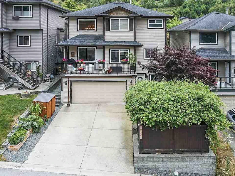 10321 Robertson Street, Maple Ridge BC V2W 0A8