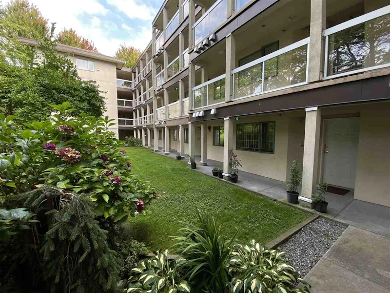 109 - 2677 E Broadway Avenue, Vancouver BC V5M 1Y6
