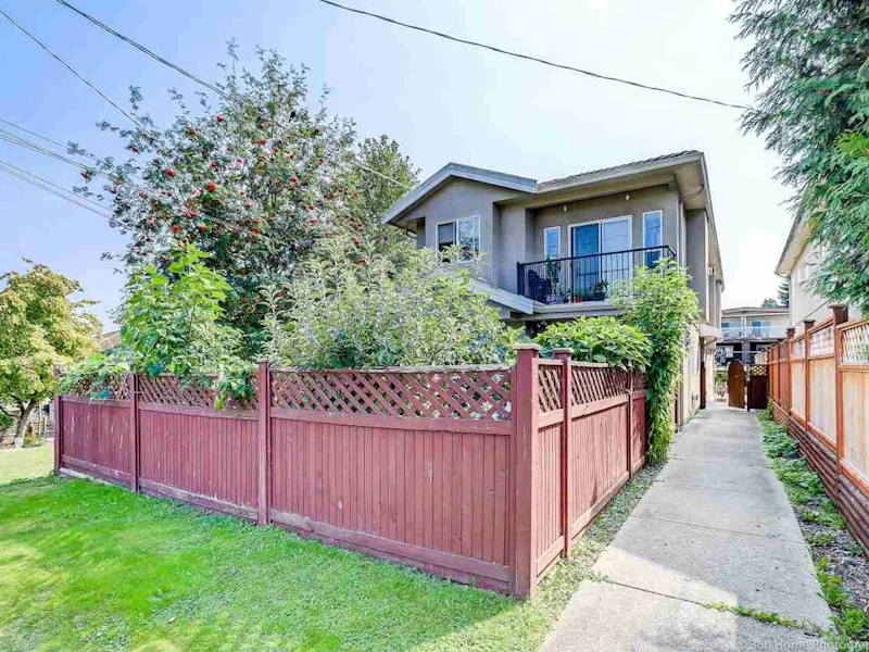 5938 Hardwick Street, Burnaby BC V5G 1R6