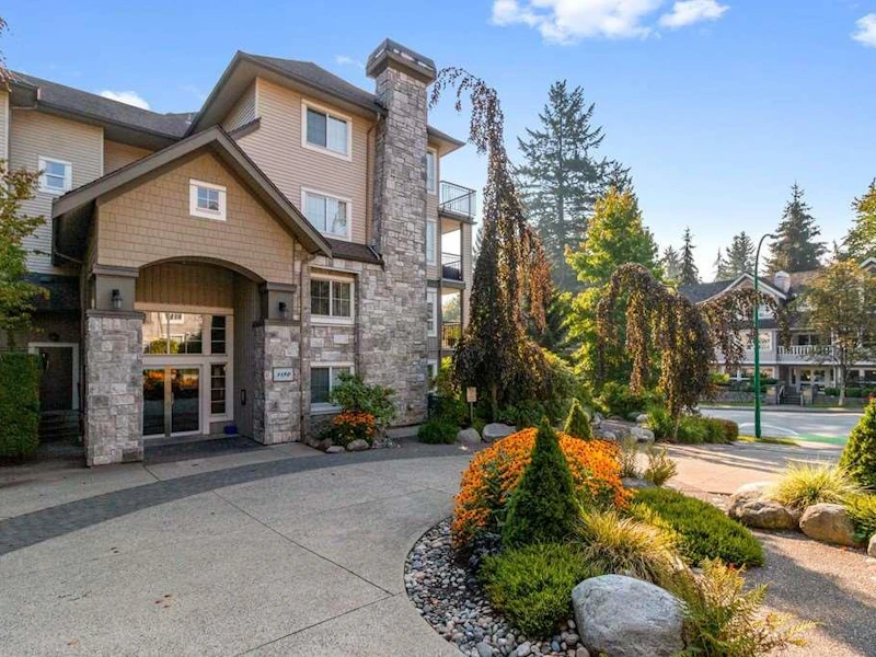 305 - 1150 E 29th Street, North Vancouver BC V7K 3E2