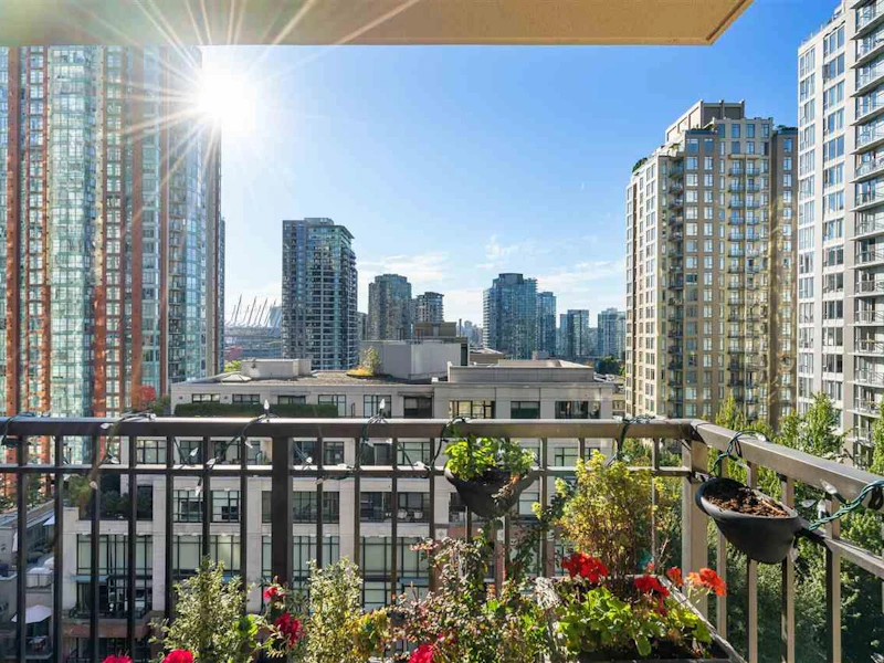 1007 - 989 Richards Street, Vancouver BC V6B 6R6