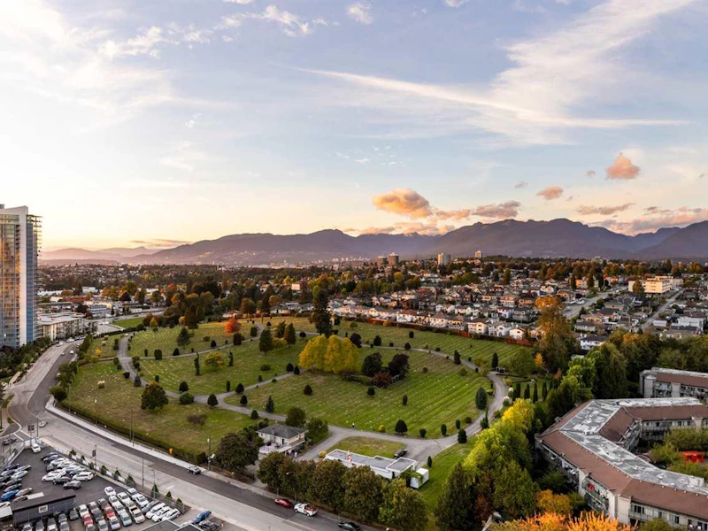2403 - 4398 Buchanan Street, Burnaby BC V5C 6R7