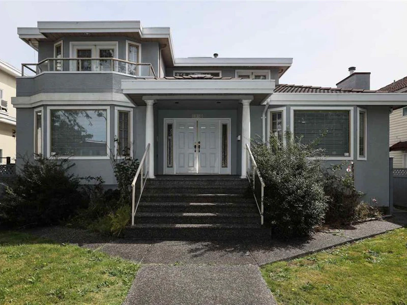 5950 Lanark Street, Vancouver BC V5P 2Y6